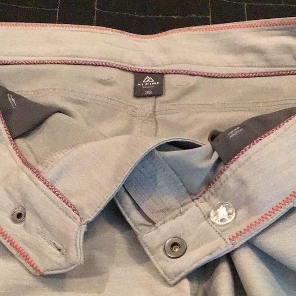 Alpine Design shorts - Picture 3 of 5